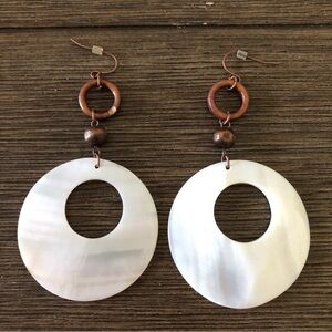 Wood and Shell dangle earrings